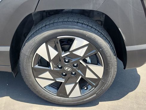 Used 2024 Hyundai Kona SEL FWD image 29