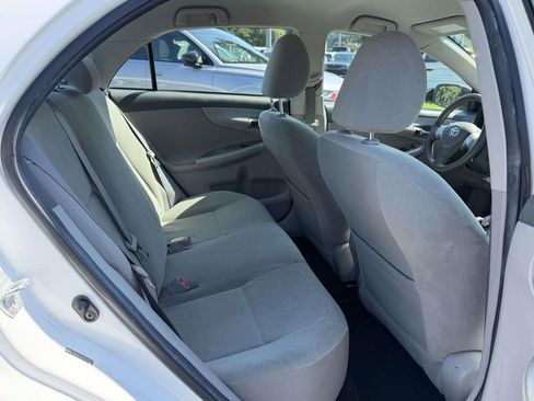 Used 2010 Toyota Corolla LE FWD image 9
