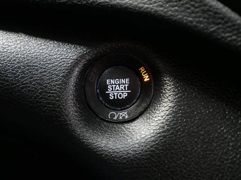 Certified 2022 Jeep Cherokee Trailhawk w/ Premium Leather Package image 37