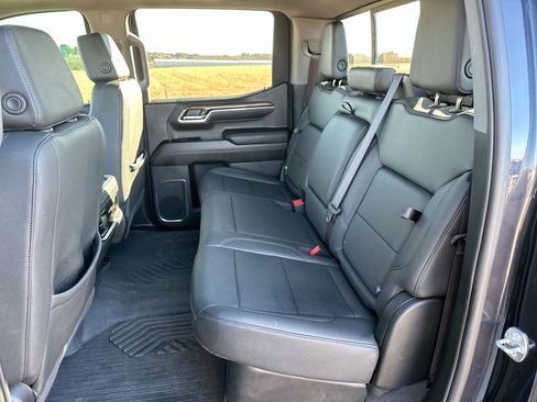 Certified 2024 Chevrolet Silverado 1500 LT Trail Boss w/ Convenience Package II image 23