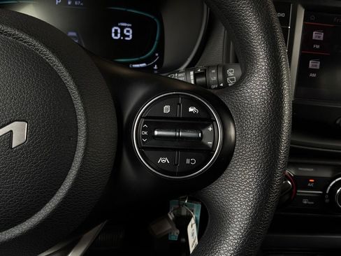 Used 2024 Kia Soul LX w/ Option Group 015 FWD image 32