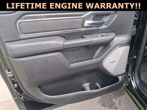 New 2026 RAM 1500 Laramie AWD/4WD image 19