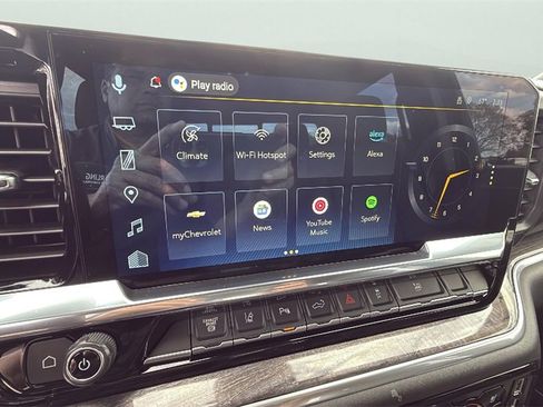 Used 2025 Chevrolet Silverado 3500 LTZ w/ LTZ Plus Package image 23