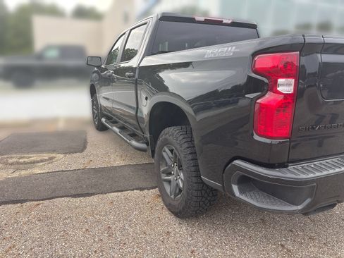 Used 2026 Chevrolet Silverado 1500 Custom Trail Boss w/ Midnight Edition AWD/4WD image 3