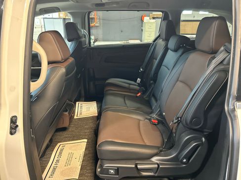 New 2026 Honda Odyssey Elite image 5