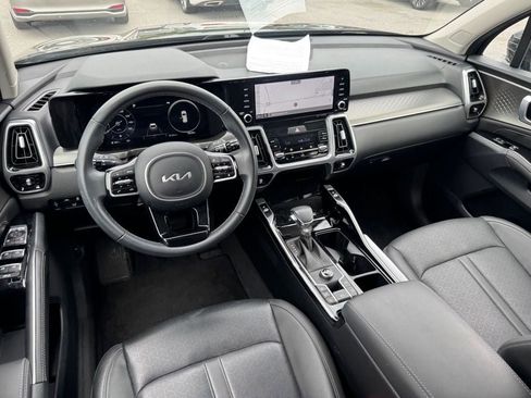 Used 2023 Kia Sorento SX image 11