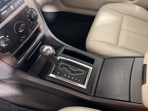 Used 2005 Chrysler 300 Touring w/ Sound Group image 14