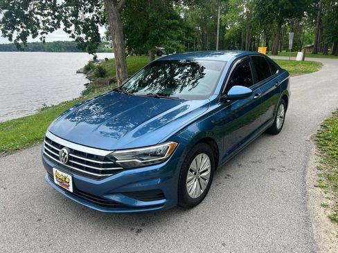 Used 2020 Volkswagen Jetta S w/ Driver Assistance Package FWD image 2