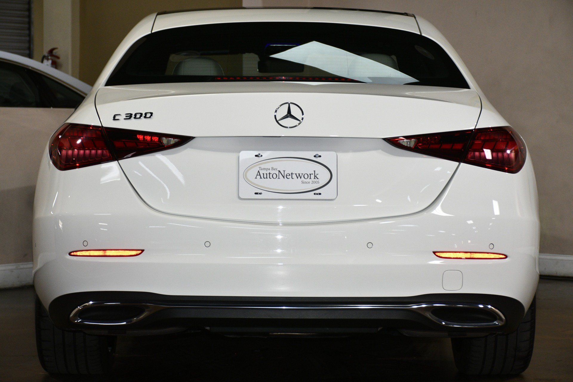 Used 2023 Mercedes-Benz C 300 Sedan image 2