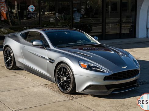 Used 2014 Aston Martin Vanquish Coupe RWD image 14