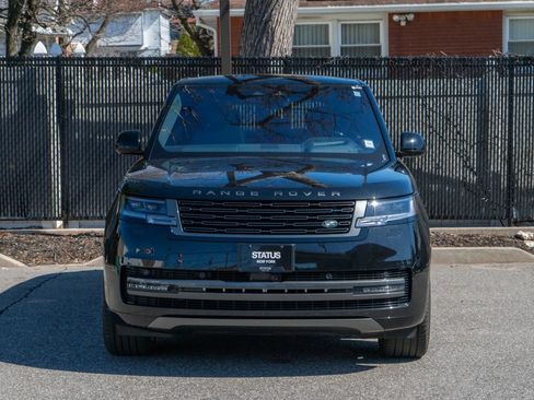 Used 2023 Land Rover Range Rover Long Wheelbase SE AWD/4WD image 12