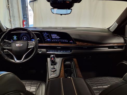 Used 2022 Cadillac Escalade Sport Platinum image 11