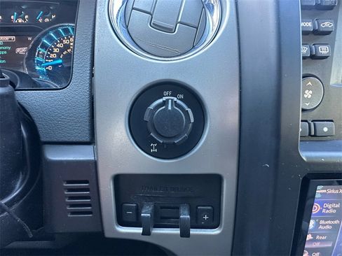 Used 2013 Ford F150 XLT w/ Luxury Equipment Group image 20