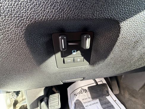 Used 2009 Chevrolet Suburban LTZ image 59