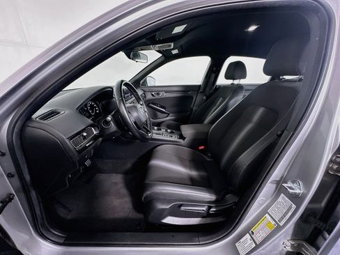 Used 2025 Honda Civic Sport image 13