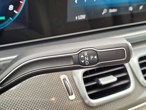 Used 2021 Mercedes-Benz GLS 580 4MATIC image 19