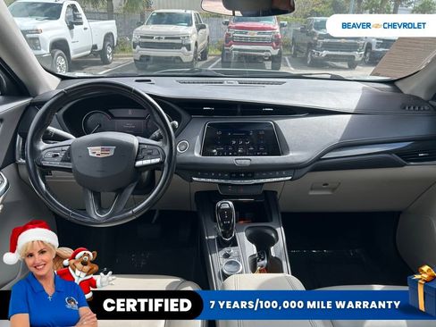 Used 2022 Cadillac XT4 Premium Luxury w/ Safety Alert Package image 9