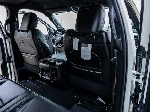 Used 2021 RAM 3500 Limited image 33