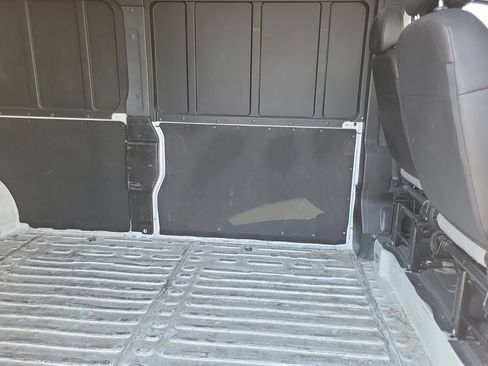 Used 2025 RAM ProMaster 2500 w/ Convenience Group FWD image 20