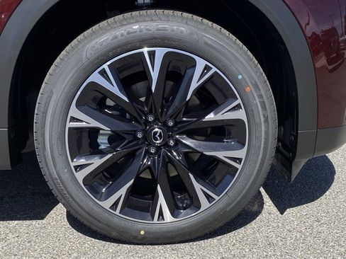 New 2026 MAZDA CX-90 Plug-In Hybrid w/ Premium Plus AWD/4WD image 11