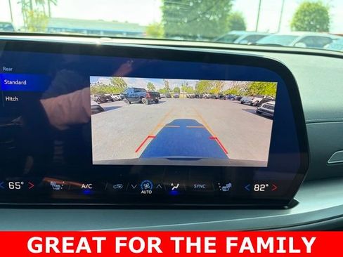 Used 2025 Chevrolet Traverse LT w/ Sun and Wheel Package FWD image 25