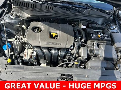 Used 2024 Kia Forte LXS FWD image 11