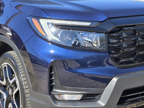 Used 2023 Honda Passport Elite image 9