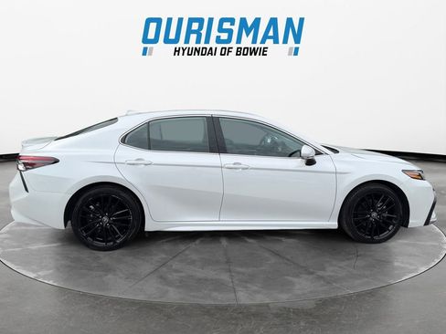 Used 2023 Toyota Camry XSE FWD image 7