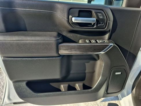 Used 2021 Chevrolet Silverado 3500 LTZ w/ LTZ Plus Package image 10