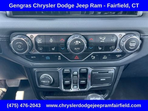 Certified 2025 Jeep Wrangler Unlimited Sahara w/ Safety Group AWD/4WD image 52