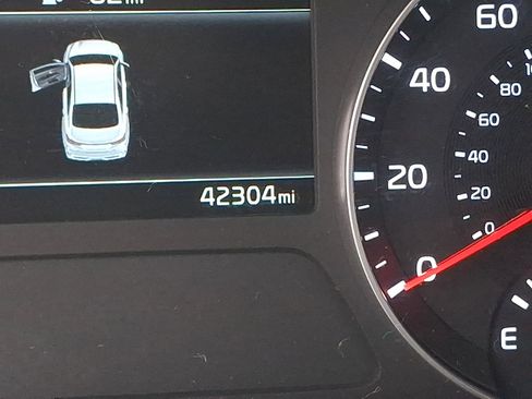 Used 2023 Kia Forte GT-Line w/ GT-Line Technology Package FWD image 20
