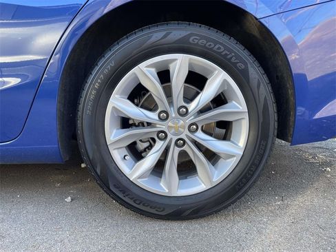 Used 2023 Chevrolet Malibu LT w/ Driver Confidence Package image 2