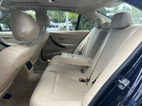 Used 2015 BMW 320i Sedan RWD image 15