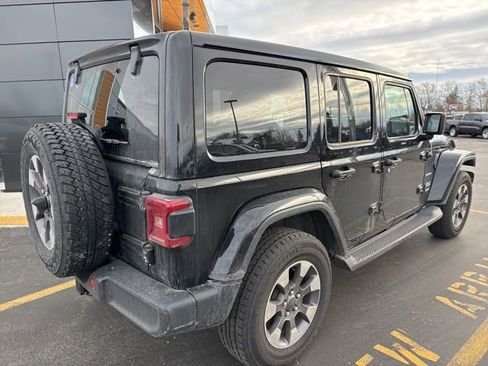 Used 2020 Jeep Wrangler Unlimited Sahara w/ LED Lighting Group image 7