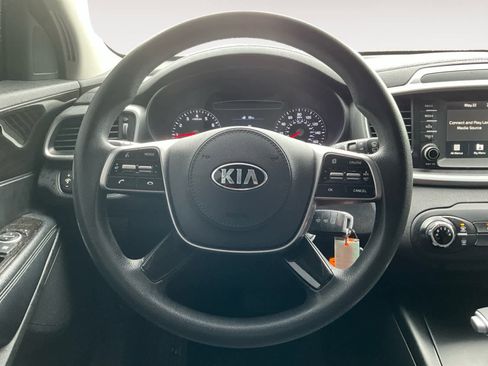 Used 2020 Kia Sorento AWD V6 image 14