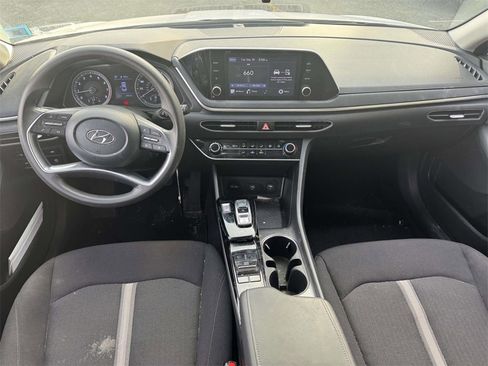 Certified 2022 Hyundai Sonata SE w/ Cargo Package image 9