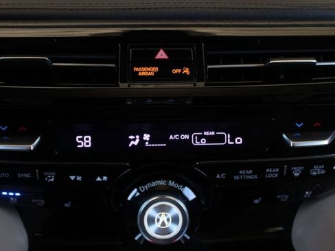 Used 2022 Acura MDX SH-AWD w/ Advance Package image 29