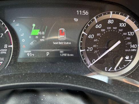 Used 2021 Toyota Highlander Platinum AWD/4WD image 16