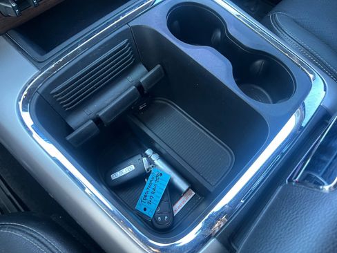 Used 2017 RAM 2500 Laramie w/ Sport Appearance Group image 32