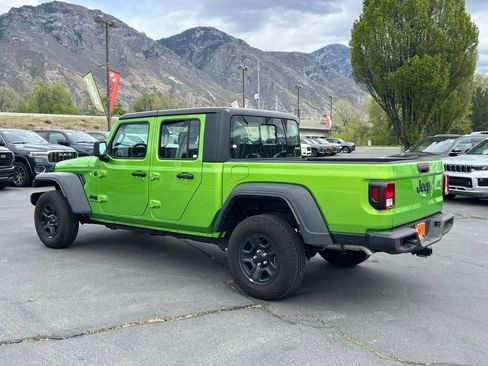 Used 2025 Jeep Gladiator Sport AWD/4WD image 11