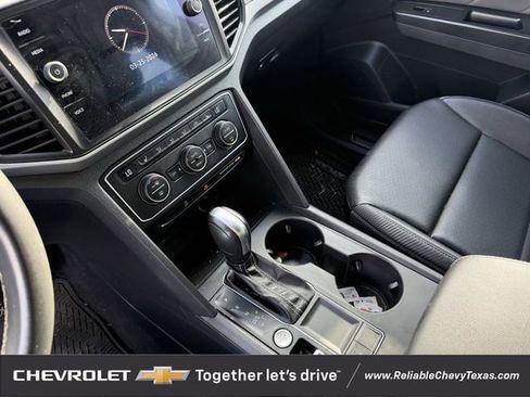 Used 2021 Volkswagen Atlas Cross Sport SE image 10