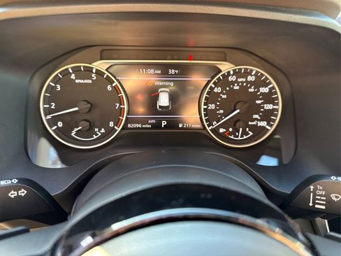 Used 2021 Nissan Rogue SV image 21