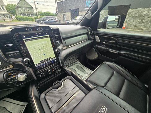 Used 2021 RAM 1500 Limited AWD/4WD image 12