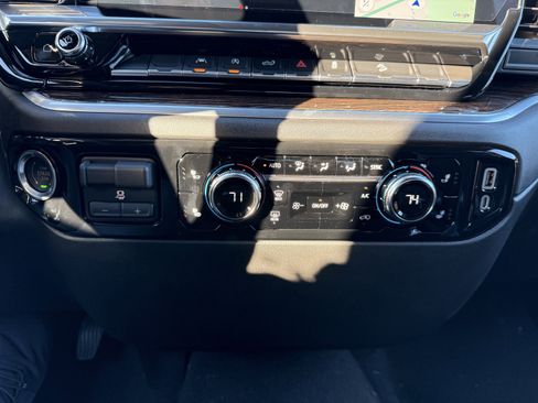 New 2026 GMC Sierra 1500 SLE w/ X31 Off-Road Package image 17