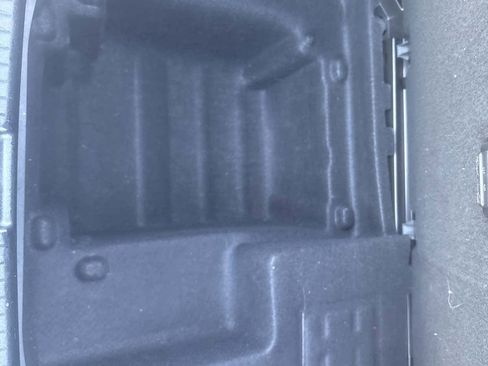 Used 2015 Mercedes-Benz C 400 4MATIC image 34