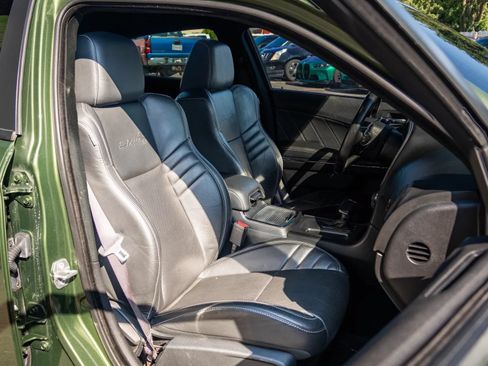 Used 2020 Dodge Charger SRT Hellcat w/ Carbon/Suede Interior Package RWD image 15