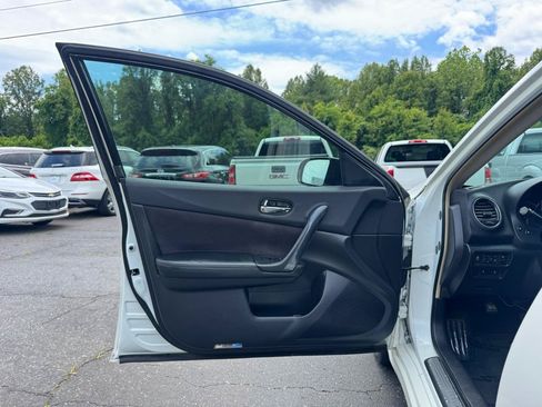 Used 2014 Nissan Maxima 3.5 S FWD image 9