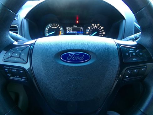 Used 2017 Ford Explorer 4WD image 14