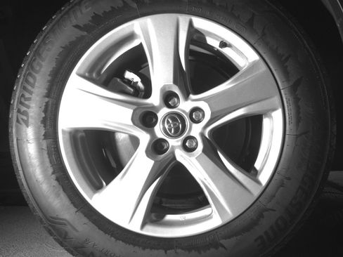 Used 2025 Toyota Highlander LE image 15