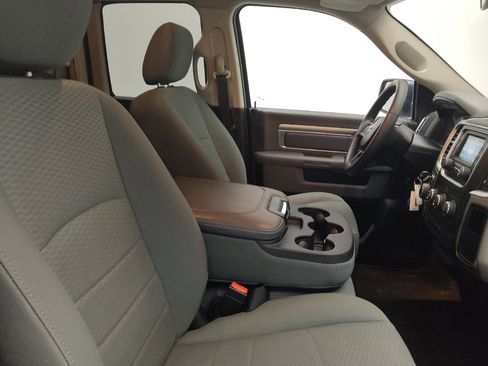 Used 2017 RAM 1500 Classic SLT RWD image 21